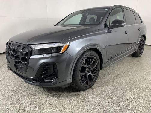 Daytona Gray Pearl Effect 2025 Audi SQ7 4.0T Prestige