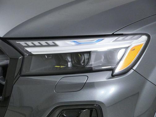 Daytona Gray Pearl Effect 2025 Audi SQ7 4.0T Prestige