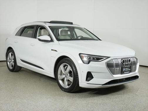 2019 Audi e-tron Premium Plus