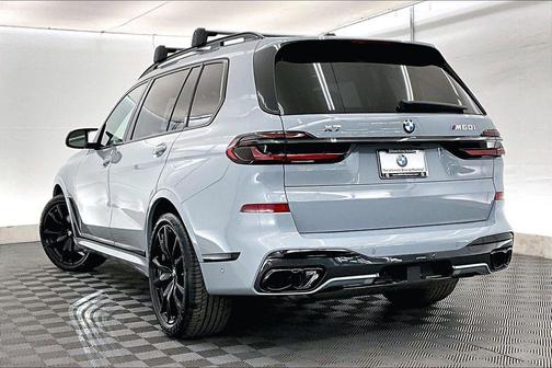 Brooklyn Grey Metallic 2026 BMW X7 M60i