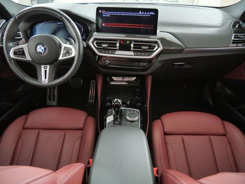 Black Sapphire Metallic 2023 BMW X4 M40i