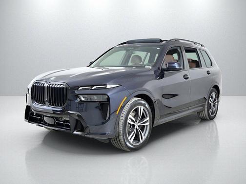Carbon Black Metallic 2026 BMW X7 xDrive40i