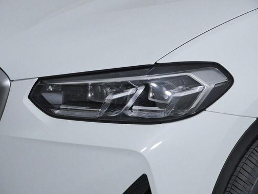 Alpine White 2023 BMW X3 xDrive30i