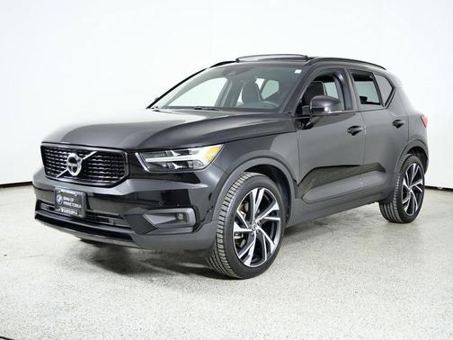 2021 Volvo XC40 T5 R-Design