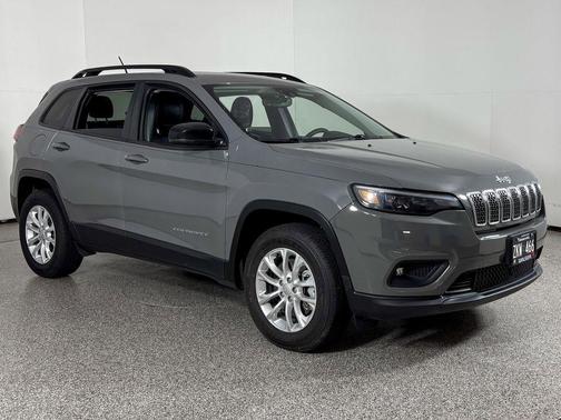 2022 Jeep Cherokee Latitude Lux