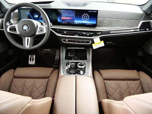 2026 BMW X5 M60i