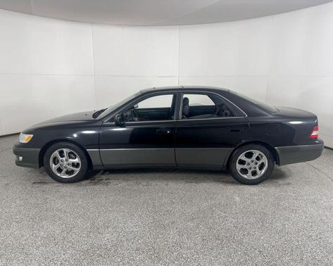 2000 Lexus ES 300 Base