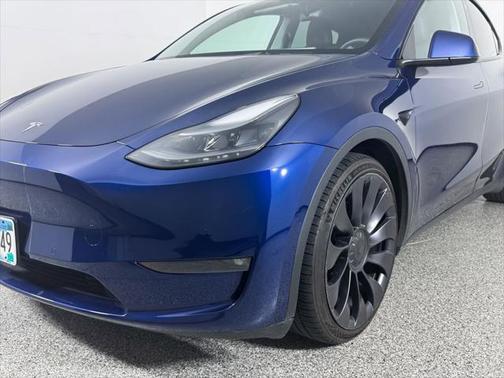 2022 Tesla Model Y Performance Dual Motor All-Wheel Drive