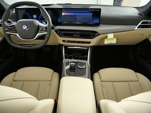 2026 BMW 330 xDrive NA