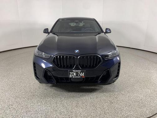 Carbon Black Metallic 2025 BMW X6 xDrive40i