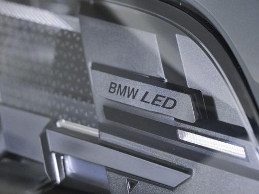 Dravit Grey Metallic 2026 BMW X5 PHEV xDrive50e