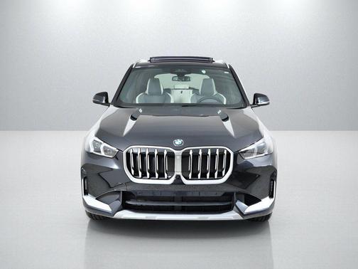 Black Sapphire Metallic 2026 BMW X1 xDrive28i
