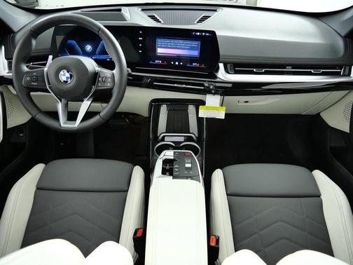 Black Sapphire Metallic 2026 BMW X1 xDrive28i