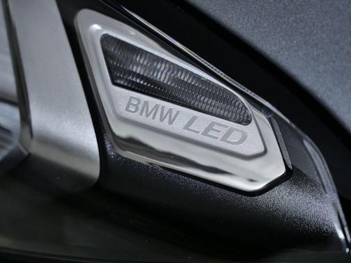 2026 BMW 330 xDrive NA