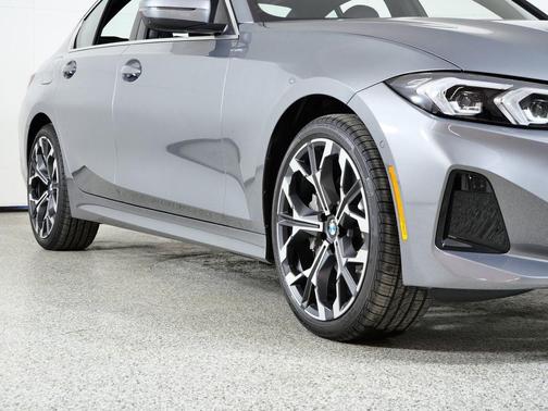 2026 BMW 330 xDrive NA