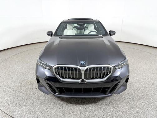 2026 BMW i5 xDrive40