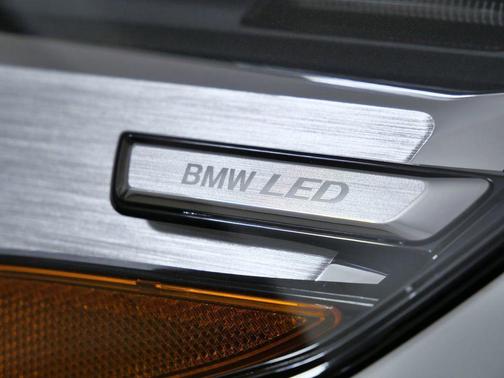 Alpine White 2026 BMW X1 xDrive28i