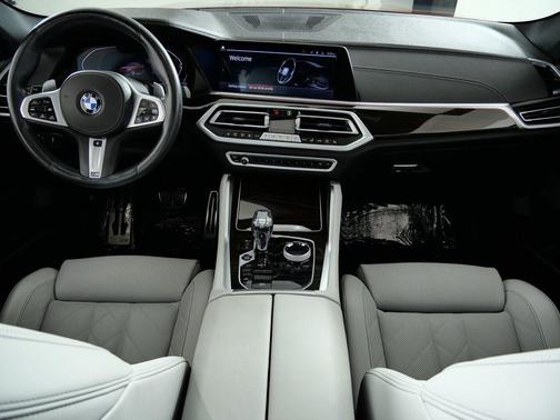 2023 BMW X6 xDrive40i