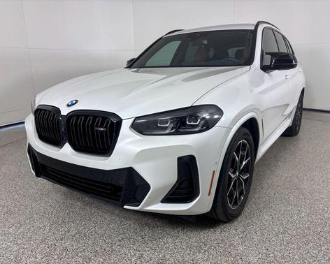 Mineral White Metallic 2023 BMW X3 M40i