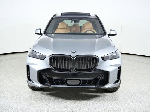 Gray Metallic 2026 BMW X5 xDrive40i