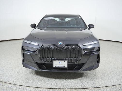 Black Sapphire Metallic 2025 BMW 760 xDrive