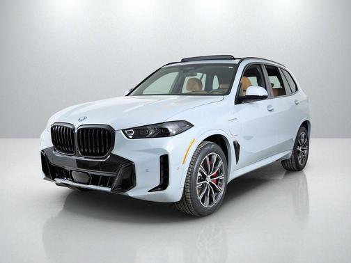 Brooklyn Grey Metallic 2026 BMW X5 PHEV xDrive50e