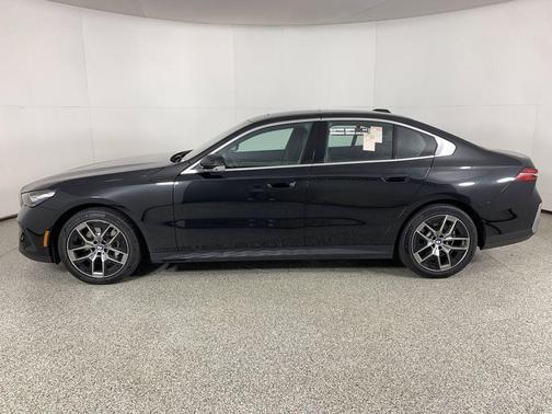 Black Sapphire Metallic 2026 BMW 530 xDrive