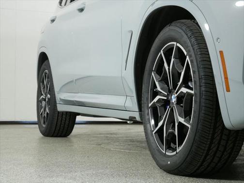 2024 BMW X3 M40i