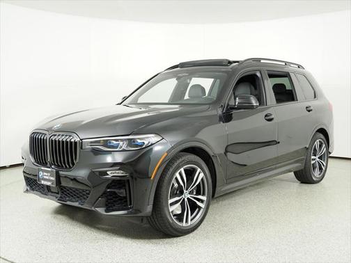 2022 BMW X7 M50i