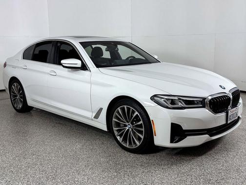 2021 BMW 530 530i