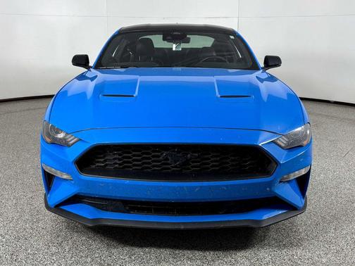 2022 Ford Mustang EcoBoost Premium