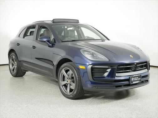 2022 Porsche Macan Base