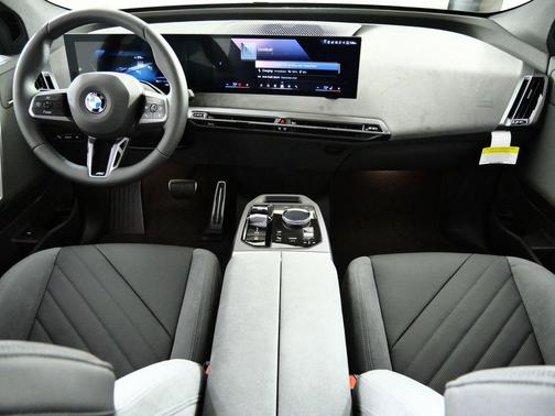 2026 BMW iX xDrive60