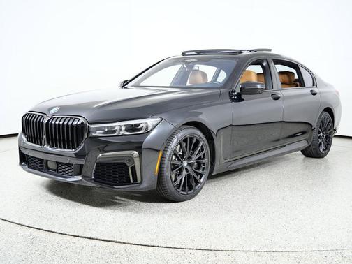 2022 BMW M760 xDrive