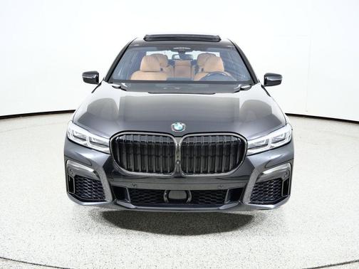 2022 BMW M760 xDrive