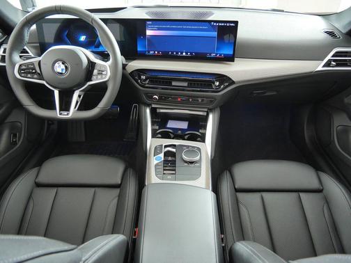 Black Sapphire Metallic 2026 BMW i4 Gran Coupe xDrive40