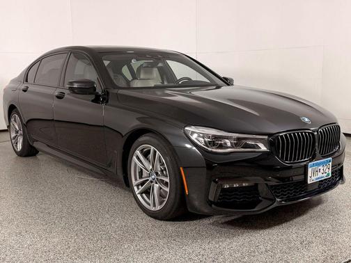 2017 BMW 750 i xDrive