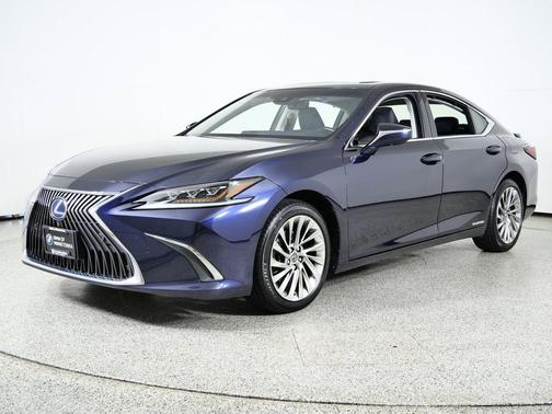 2019 Lexus ES 300h Ultra Luxury