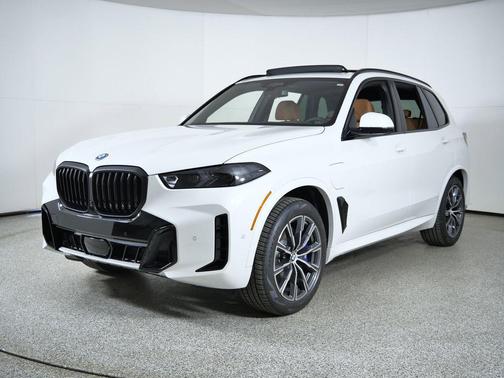 White Metallic 2026 BMW X5 PHEV xDrive50e