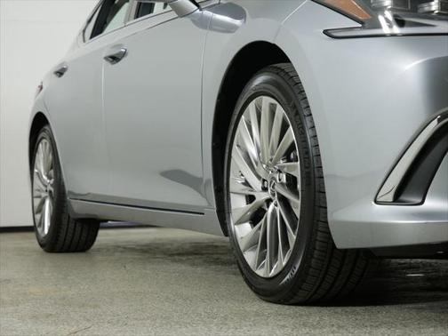 2022 Lexus ES 350 Ultra Luxury