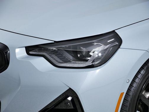 2025 BMW M240 i xDrive