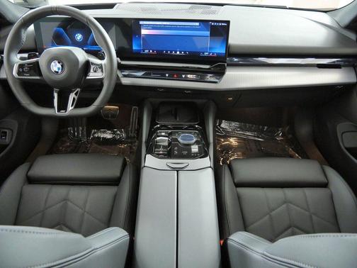 Dark Graphite Metallic 2026 BMW 540 xDrive
