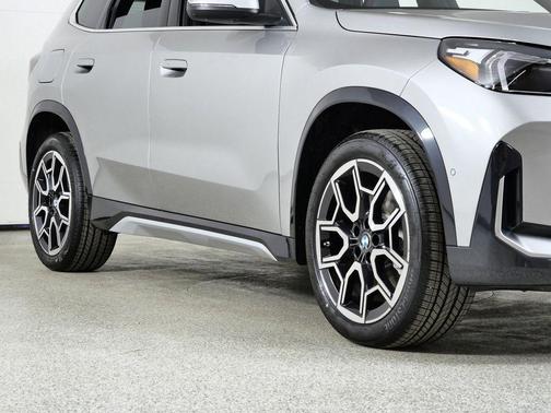 Silver Metallic 2026 BMW X1 xDrive28i