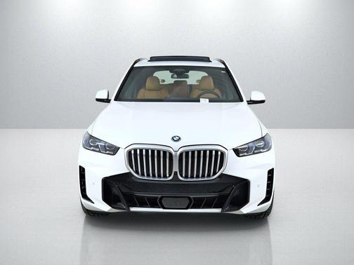 Mineral White Metallic 2026 BMW X5 PHEV xDrive50e