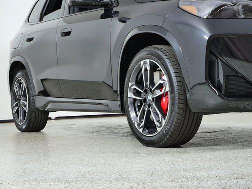 Black Sapphire Metallic 2026 BMW X1 xDrive28i