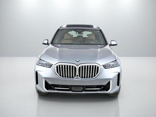 Gray Metallic 2026 BMW X5 xDrive40i