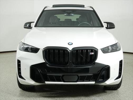 2024 BMW X5 M60i