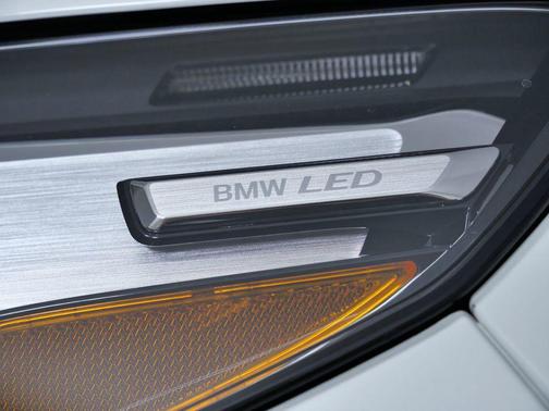 Alpine White 2026 BMW X1 xDrive28i
