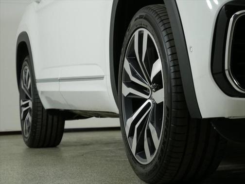 2022 Volkswagen Atlas 3.6L SEL Premium