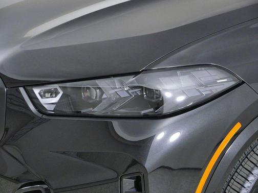 Black Sapphire Metallic 2026 BMW X5 xDrive40i